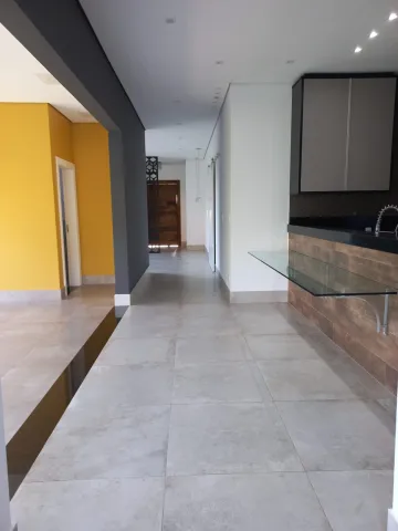 Casa térrea a venda com 3 suítes no condomínio Colinas de Inhandjara em Itupeva/SP