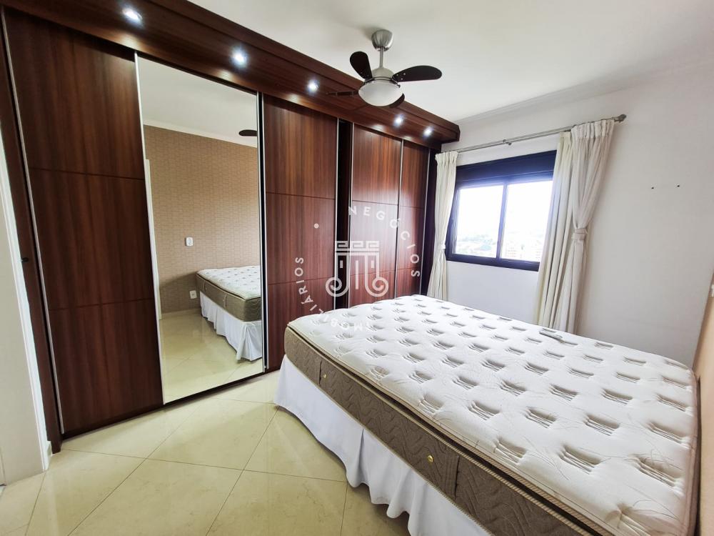 Alugar Apartamento / Padrão em Jundiaí R$ 4.000,00 - Foto 8