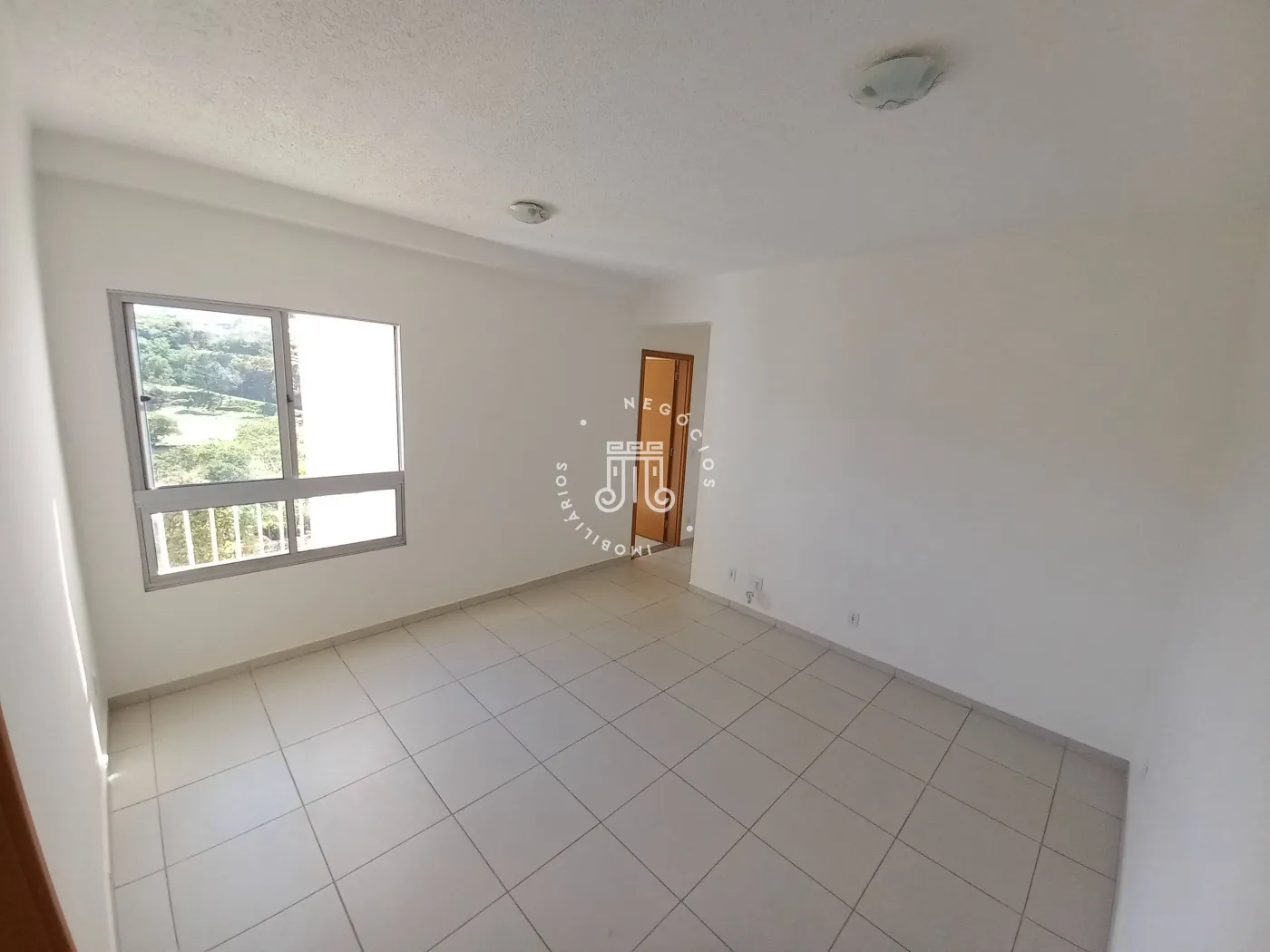 Alugar Apartamento / Padrão em Jundiaí R$ 1.600,00 - Foto 1