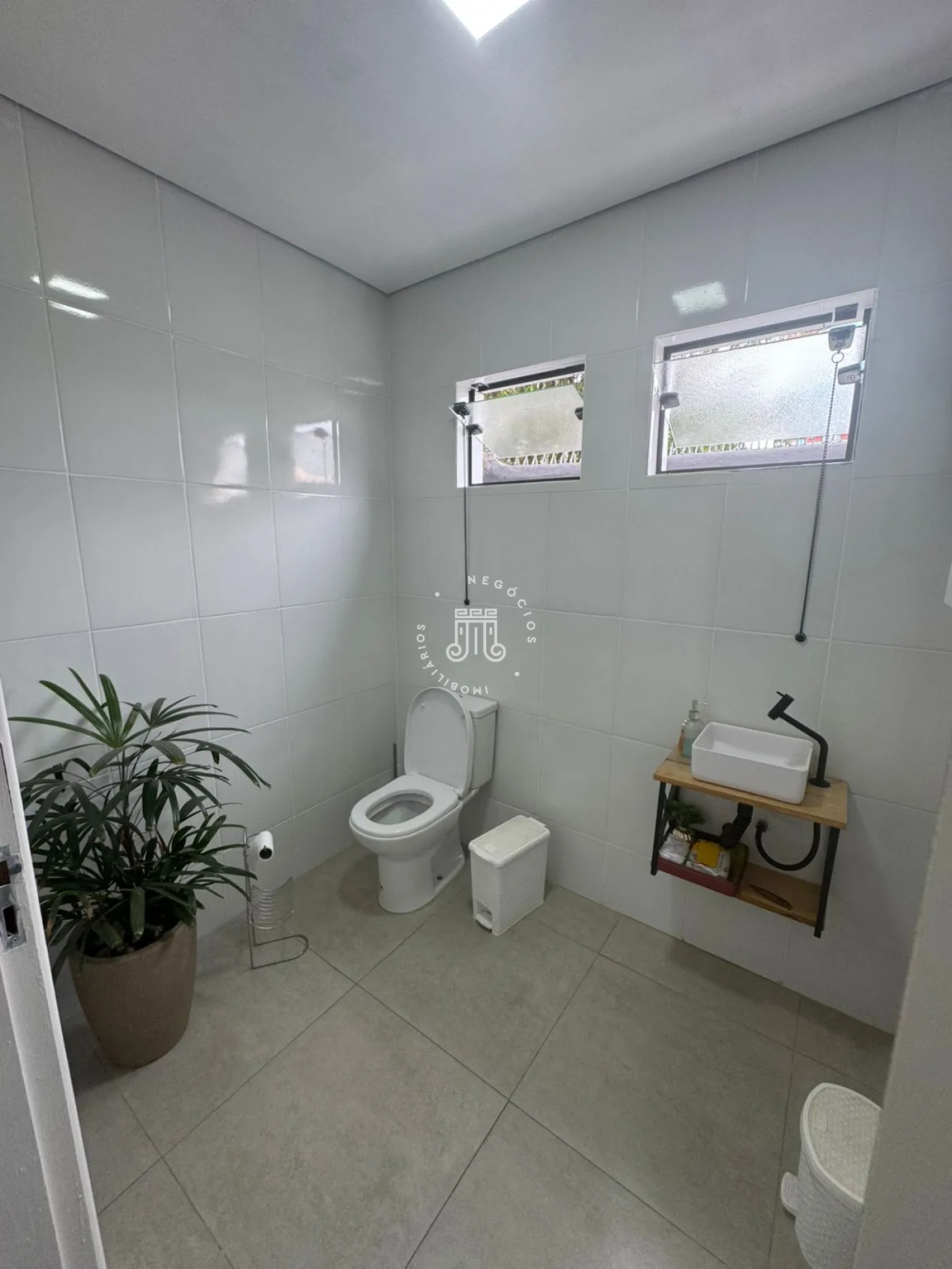 Alugar Comercial / Sala em Jundiaí R$ 1.200,00 - Foto 8