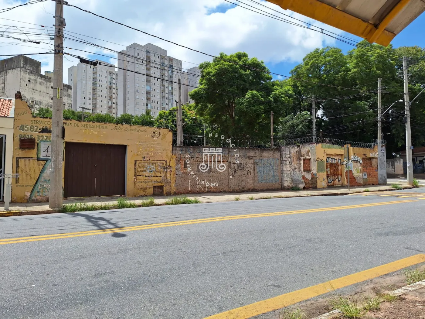 Alugar Terreno / Padrão em Jundiaí R$ 3.000,00 - Foto 1