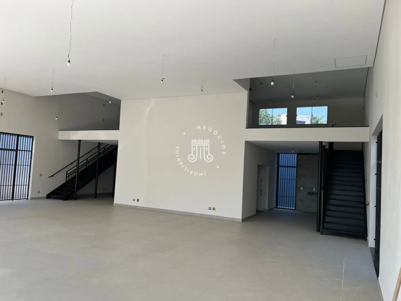 Alugar Comercial / Salão em Jundiaí R$ 24.000,00 - Foto 3