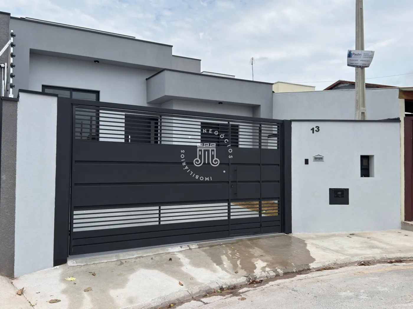 Comprar Casa / Padrão em Serrana R$ 674.000,00 - Foto 1
