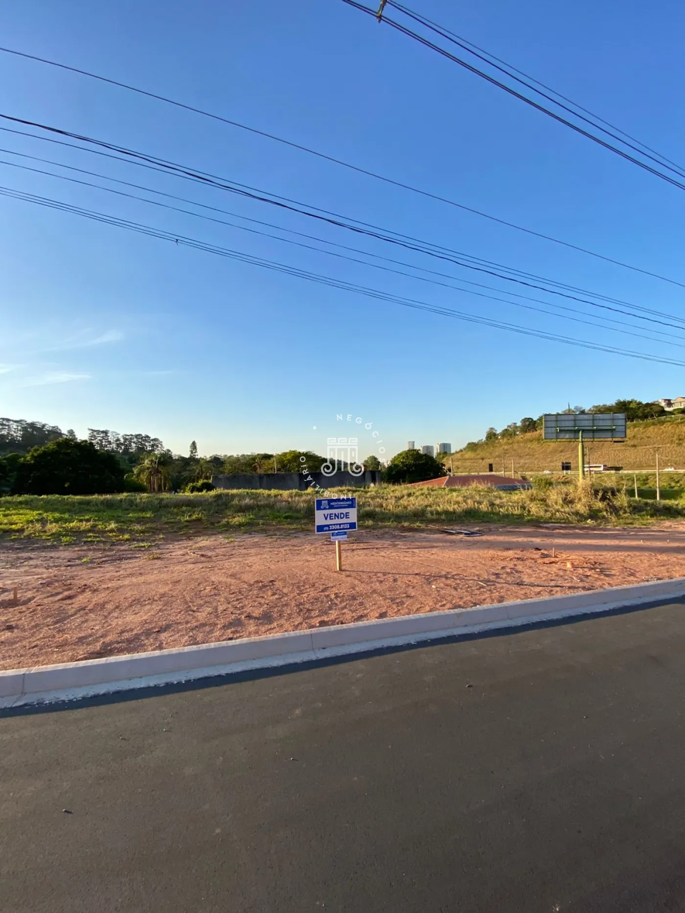 Comprar Terreno / Padrão em Jundiaí R$ 385.000,00 - Foto 3
