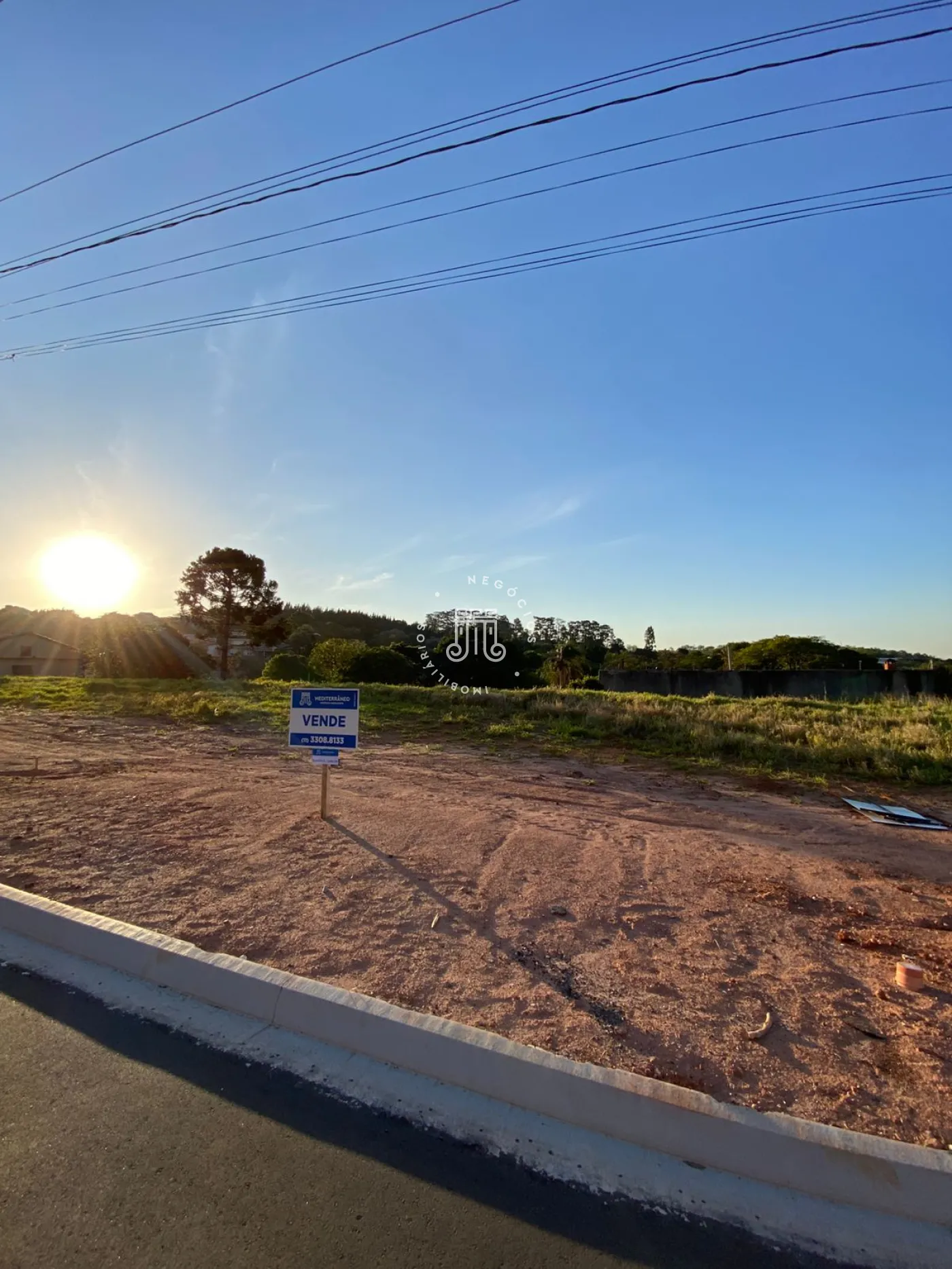 Comprar Terreno / Padrão em Jundiaí R$ 385.000,00 - Foto 4
