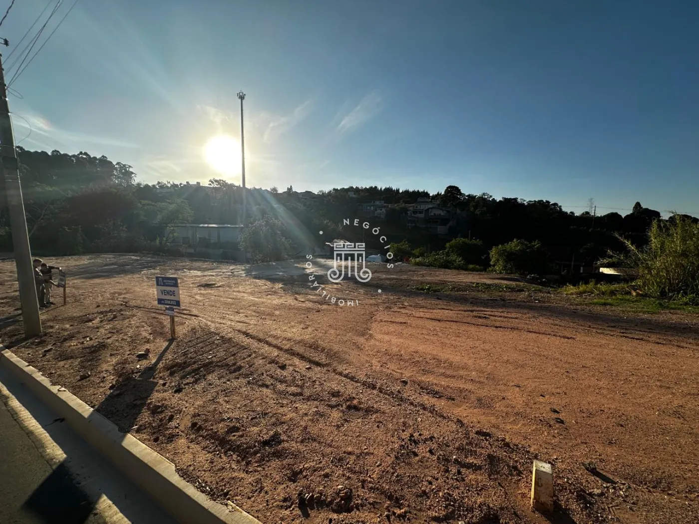 Comprar Terreno / Padrão em Jundiaí R$ 385.000,00 - Foto 3
