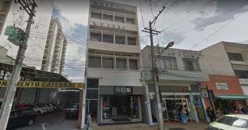 SALA COMERCIAL PARA LOCAÇÃO COM 15 M² LOCALIZADA NO BAIRRO CENTRO EM JUNDIAÍ-SP.