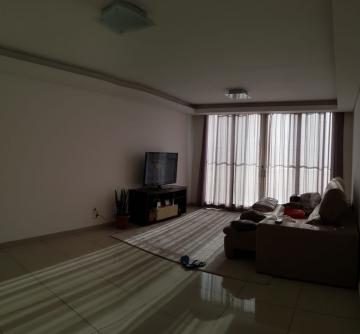 Alugar Apartamento / Padrão em Jundiaí. apenas R$ 1.892,00