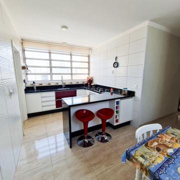 Alugar Apartamento / Padrão em Jundiaí. apenas R$ 800.000,00