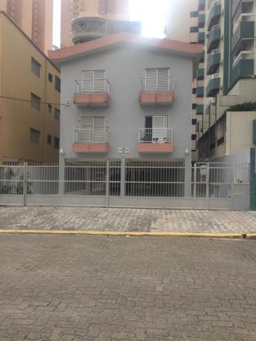 Apartamento à venda com 02 dormitórios no bairro Vila Guilhermina, na cidade de Praia Grande/SP.