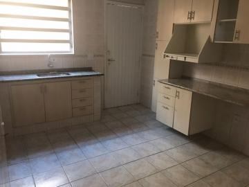Alugar Casa / Padrão em Jundiaí. apenas R$ 2.500,00
