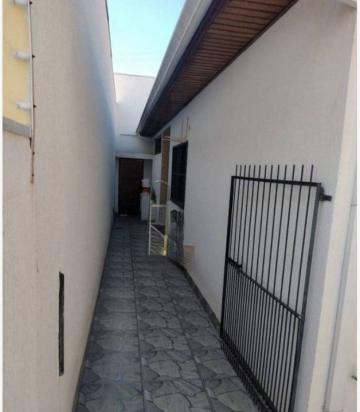 Alugar Casa / Padrão em Jundiaí. apenas R$ 2.700,00