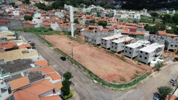Terreno plano à venda no bairro Horto Santo Antônio em Jundiaí/SP