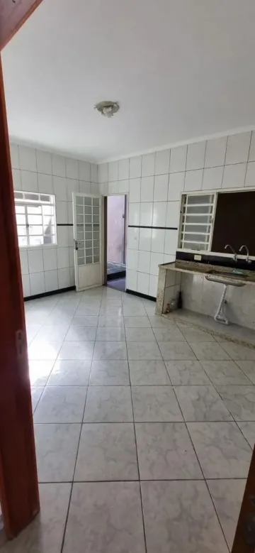 Alugar Casa / Padrão em Campo Limpo Paulista. apenas R$ 2.500,00