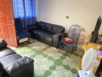 CASA TÉRREA À VENDA COM 02 DORMITÓRIOS, LOCALIZADA NO BAIRRO JARDIM FLORESTAL, EM JUNNDIAÍ-SP.