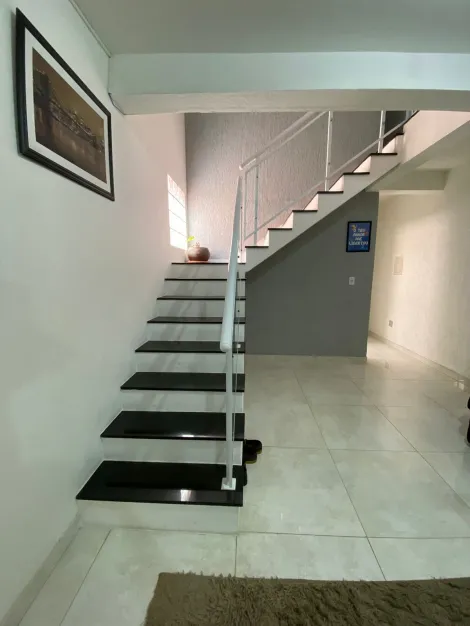 Alugar Casa / Padrão em Várzea Paulista. apenas R$ 480.000,00