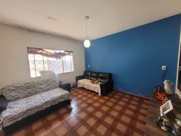 CASA TÉRREA À VENDA COM 03 DORMITÓRIOS, NO JARDIM SANTA LÚCIA NA CIDADE DE VÁRZEA PAULISTA-SP