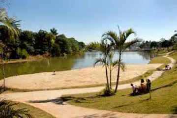 CASA À VENDA COM 02 DORMITÓRIOS E EDÍCULA - PARQUE RESIDENCIAL ELOY CHAVES EM JUNDIAÍ-SP.