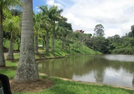 Terreno à venda com 1.026 m2 no Condomínio de Alto Padrão Serra dos Cristais na Cidade de Cajamar - SP