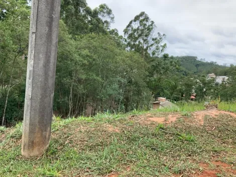 Terreno à venda com 1.026 m2 no Condomínio de Alto Padrão Serra dos Cristais na Cidade de Cajamar - SP