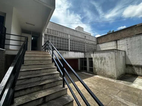 CASA AMPLA A VENDA NO BAIRRO VILA BOAVENTURA EM JUNDIAÍ/SP.